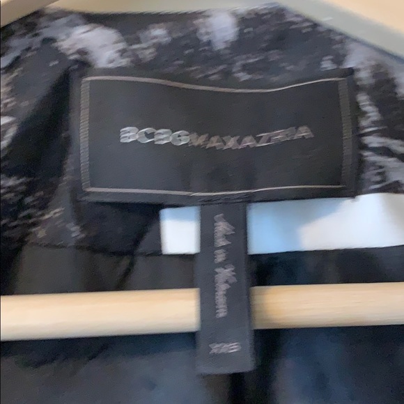 Bcbgmaxazria blazer - Picture 2 of 4